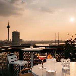 Hotel Ruby Luna, Dusseldorf