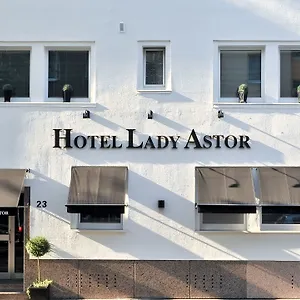 Hotel Sir & Lady Astor, Dusseldorf